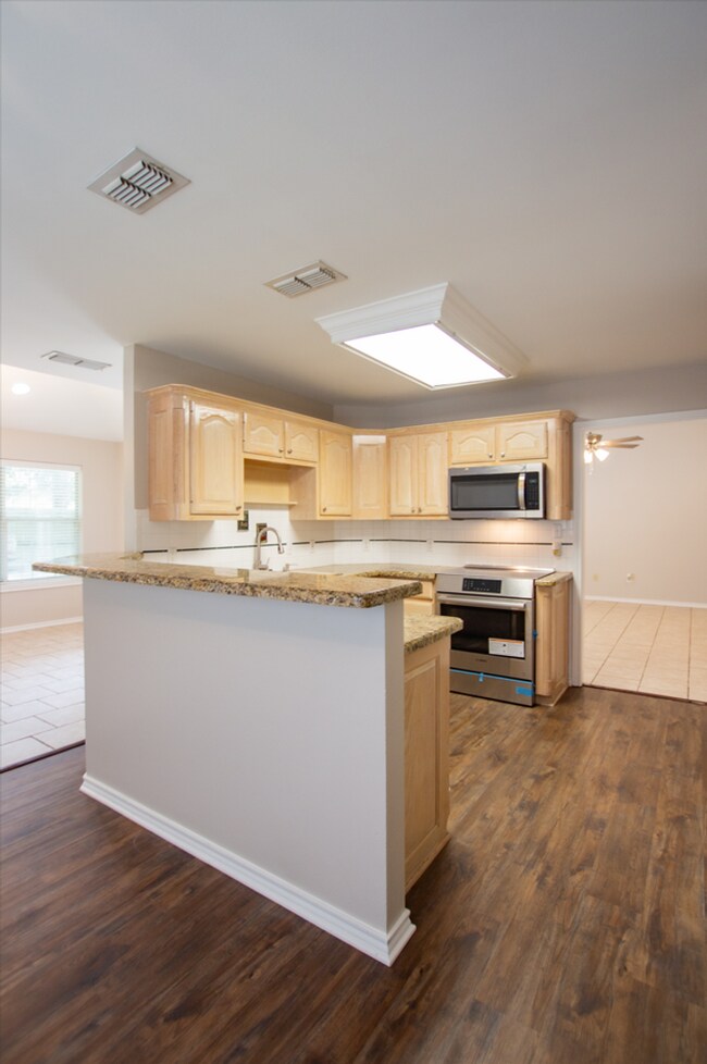 Building Photo - 5716 Bostick Dr