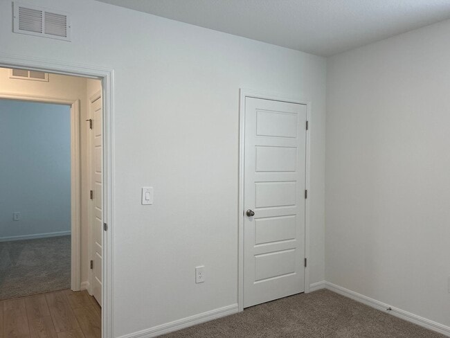 Building Photo - 3304 White Indigo