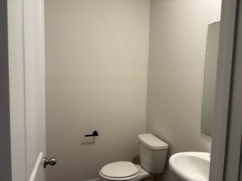 Building Photo - 766 Dorset Strm Dr