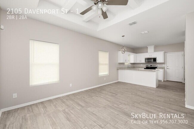 Building Photo - 2105 Davenport St