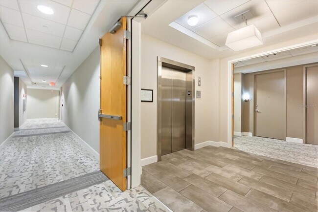 Building Photo - 101 S Eola Dr