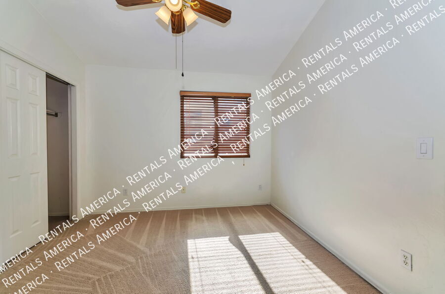 Building Photo - 10462 E Jerrell Cove St
