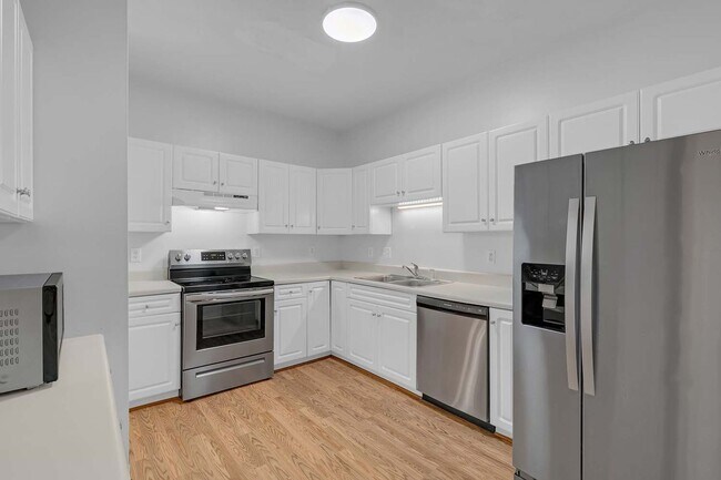 Building Photo - 417 Belmont Cir