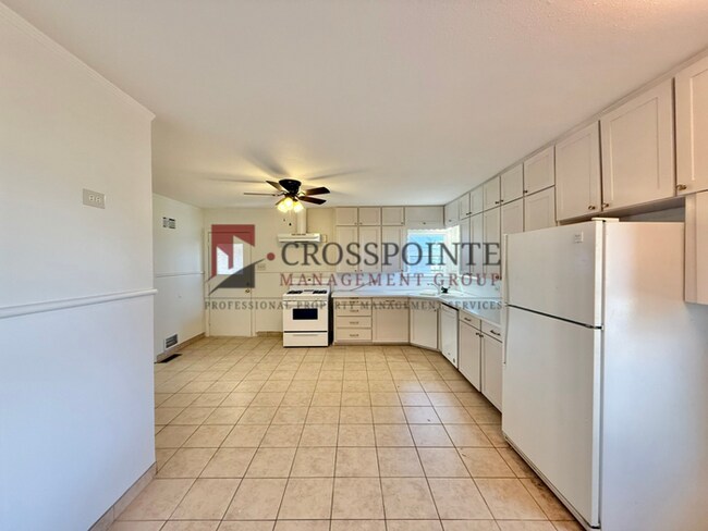 Building Photo - Charming 3 Bedroom, 2 Bathroom Home!