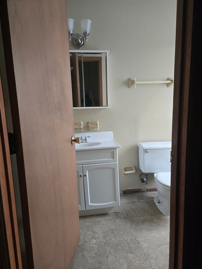 Building Photo - 4843-4865 NORTHCLIFF