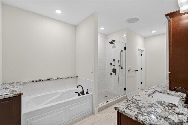 Building Photo - 5201 Valley Stream Rd