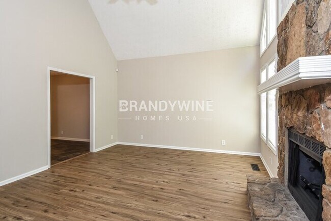 Building Photo - 4839 Caboose Ln NW