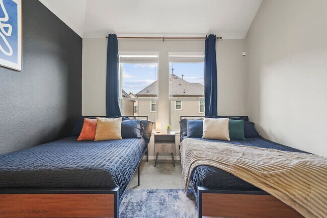 Building Photo - 10605 Enclave Springs Ct