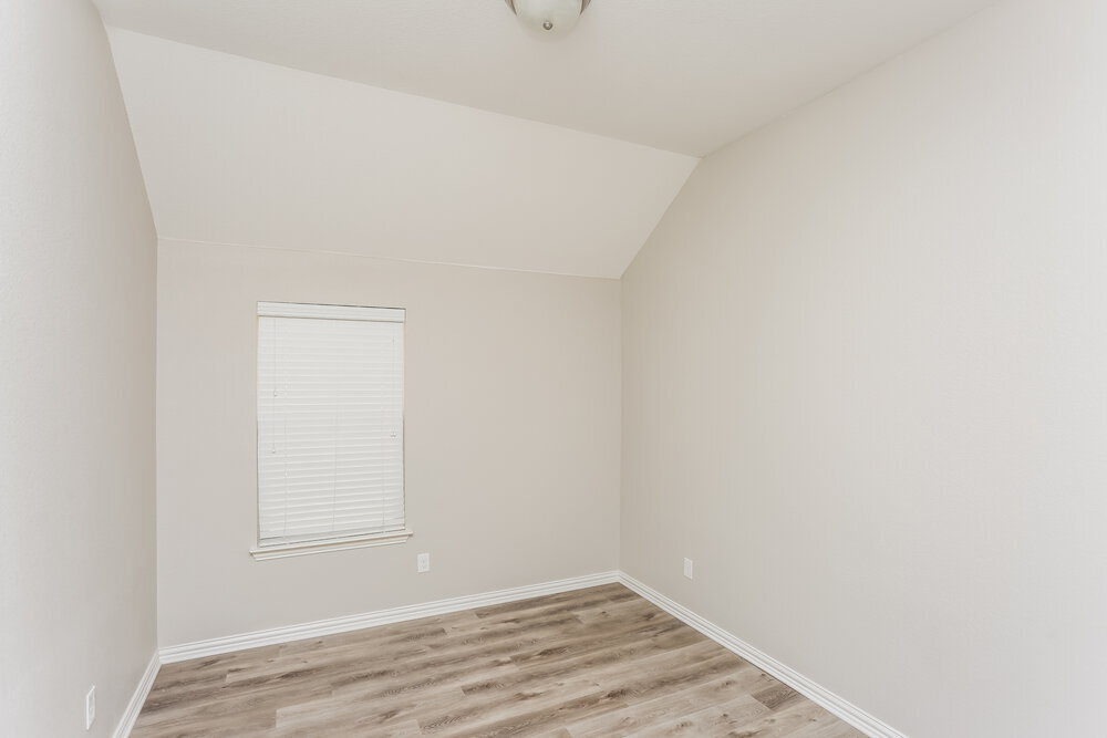 Building Photo - 7413 Errandale Dr