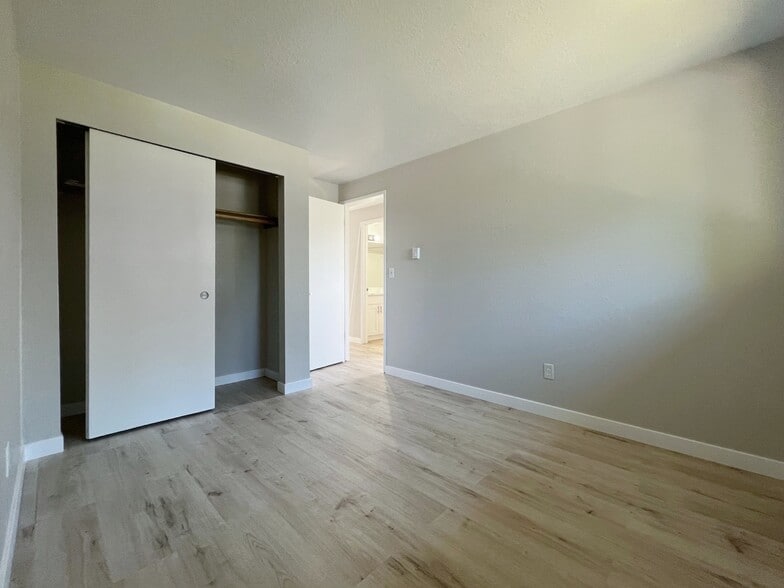 Building Photo - 17612 80th Ct NE