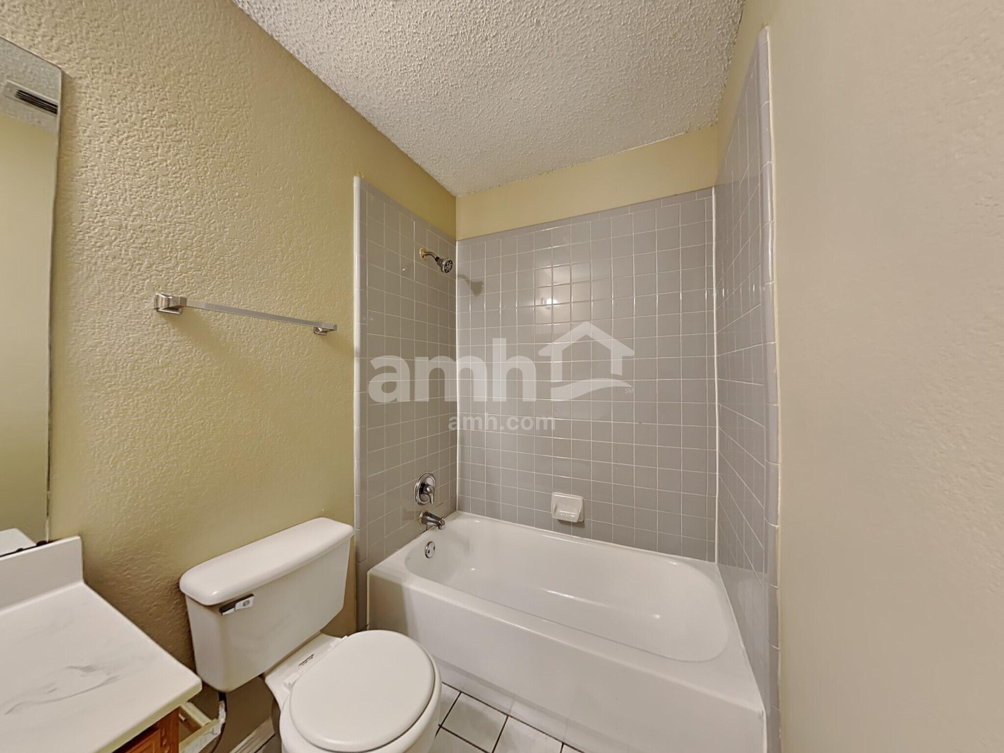 Building Photo - 3207 Athens Dr