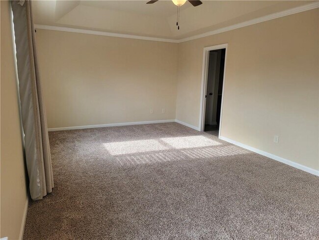 Building Photo - 2707 Morgan Glen Rd NE