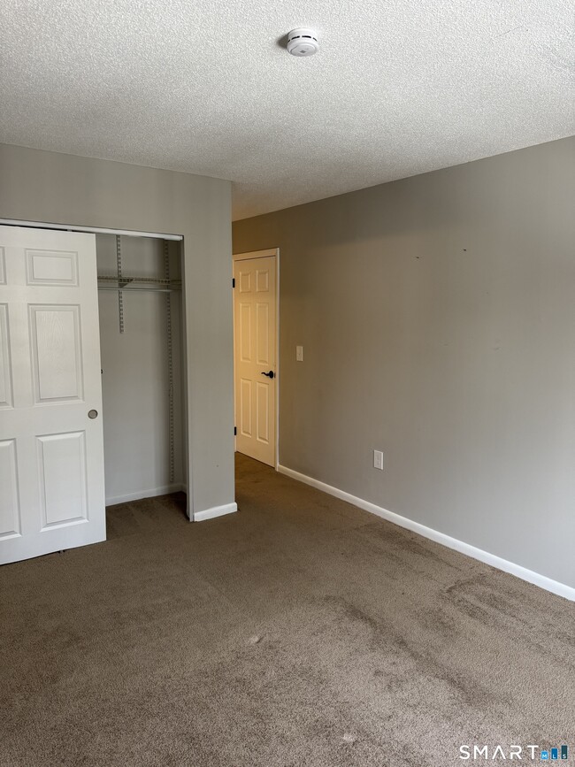 Building Photo - 175 Mill Pond Rd