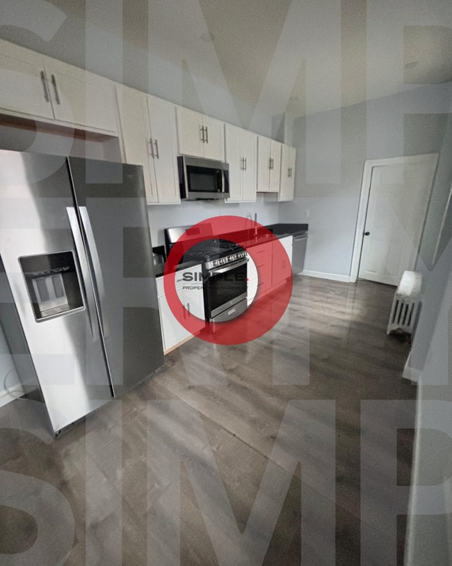 Primary Photo - 866 N 6th St