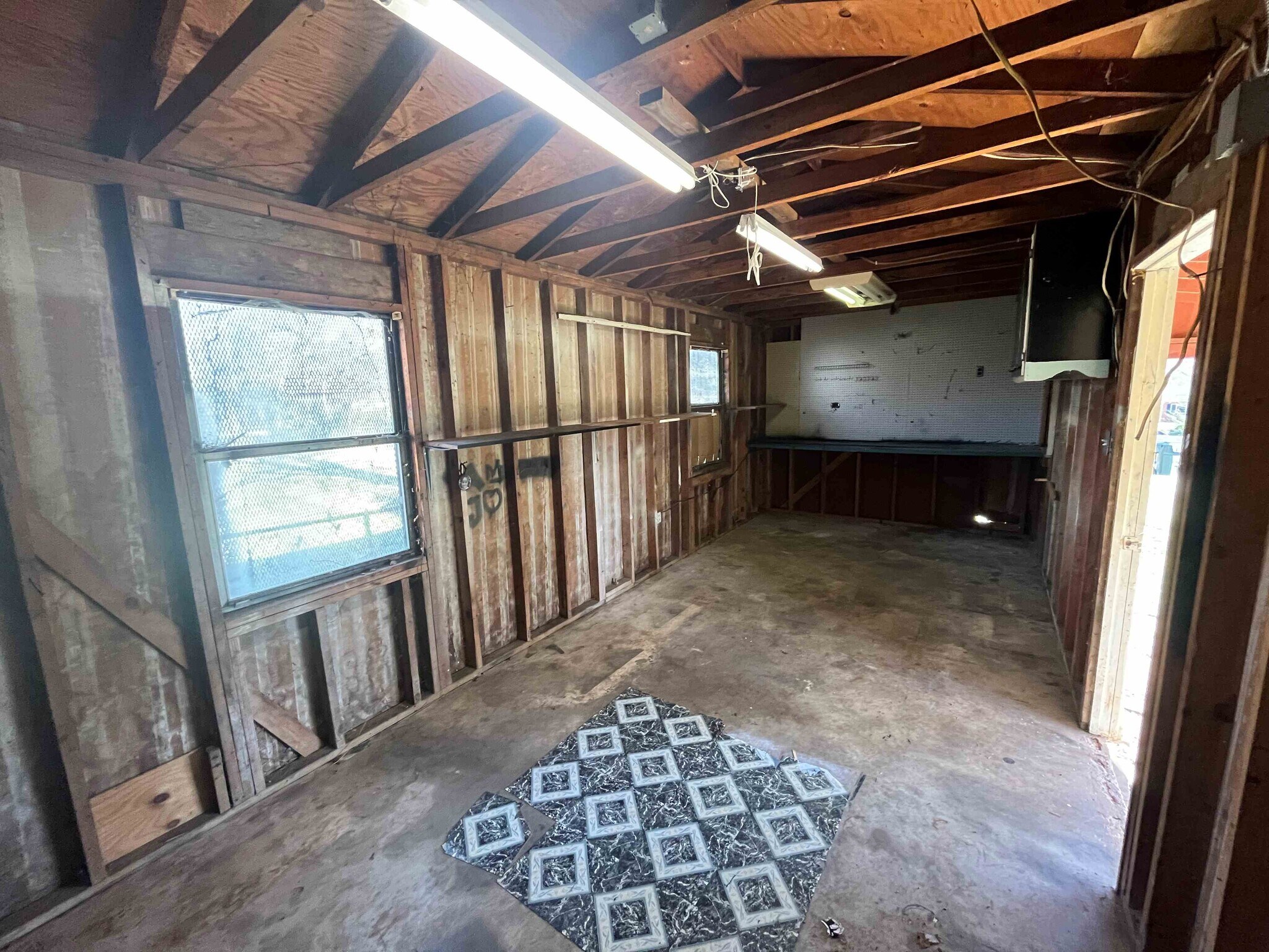 Building Photo - 1102 Danville Rd SW