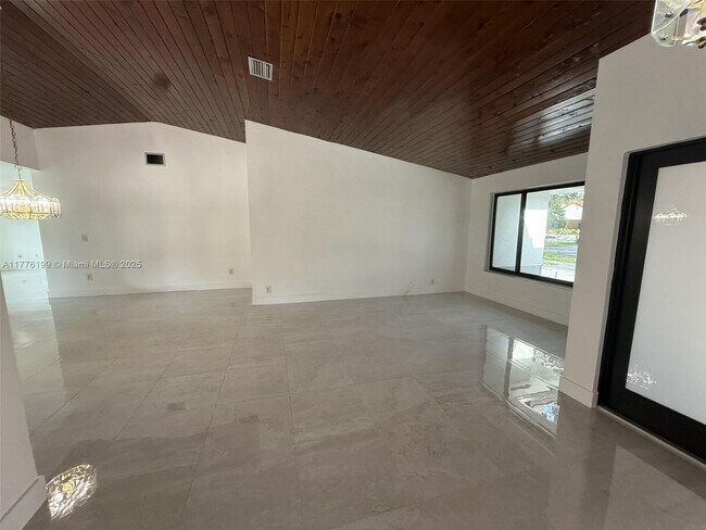 Building Photo - 8321 NW 167th Terrace