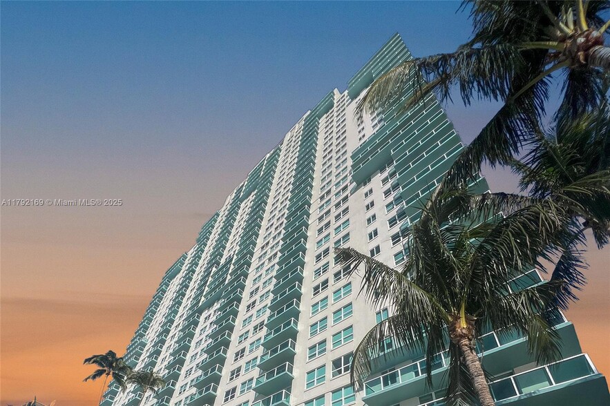 Building Photo - 650 West Ave