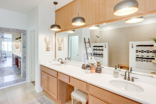 Building Photo - 84644 Pavone Way