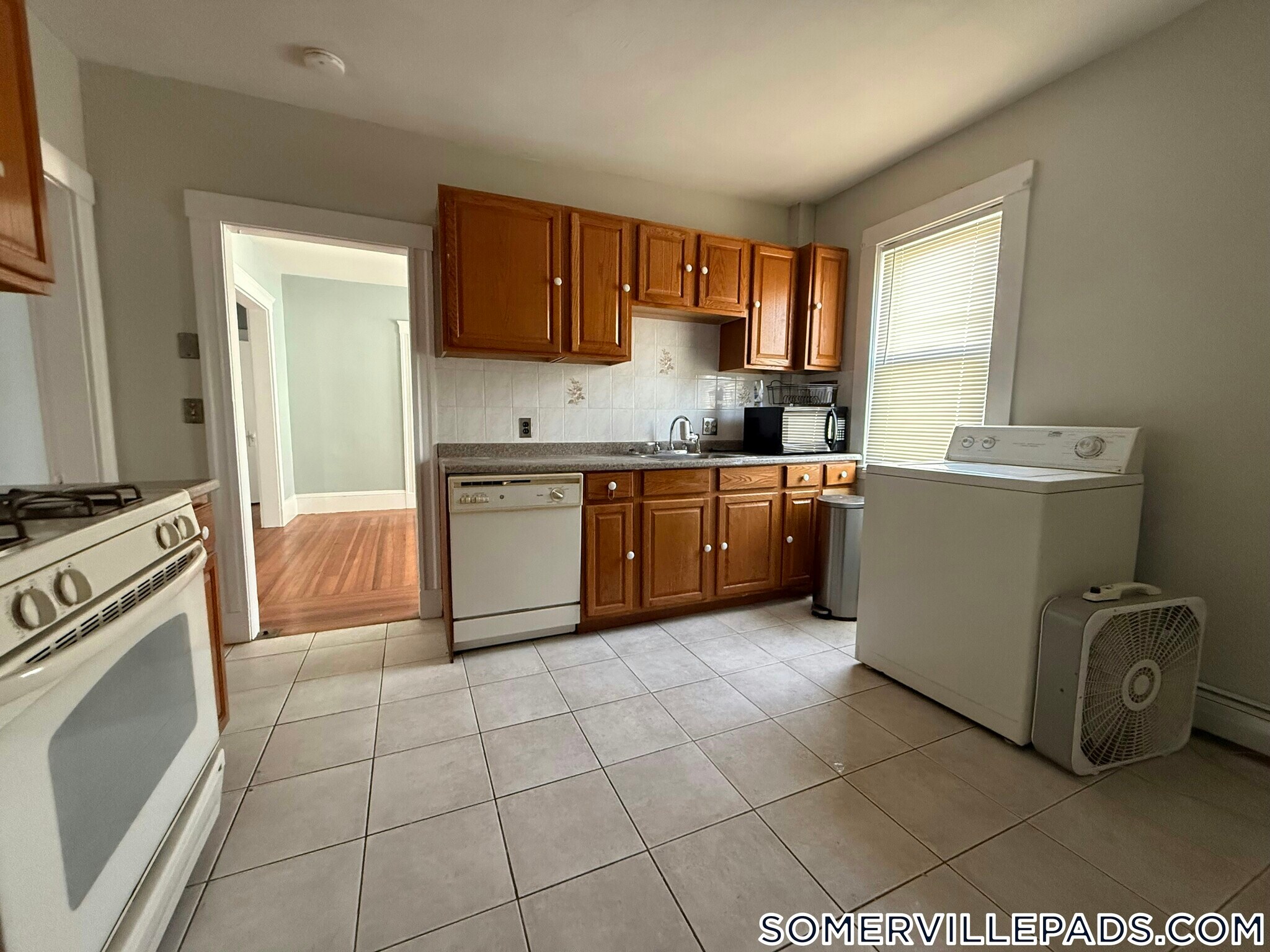 Building Photo - 49 Conwell Ave