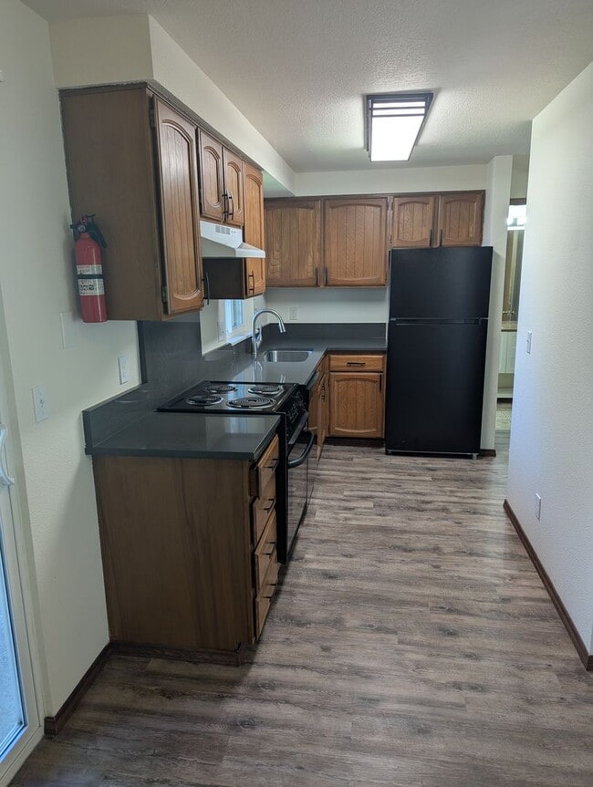 Building Photo - Albany Duplex