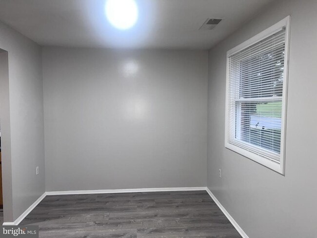 Building Photo - 217 Haverhill Rd