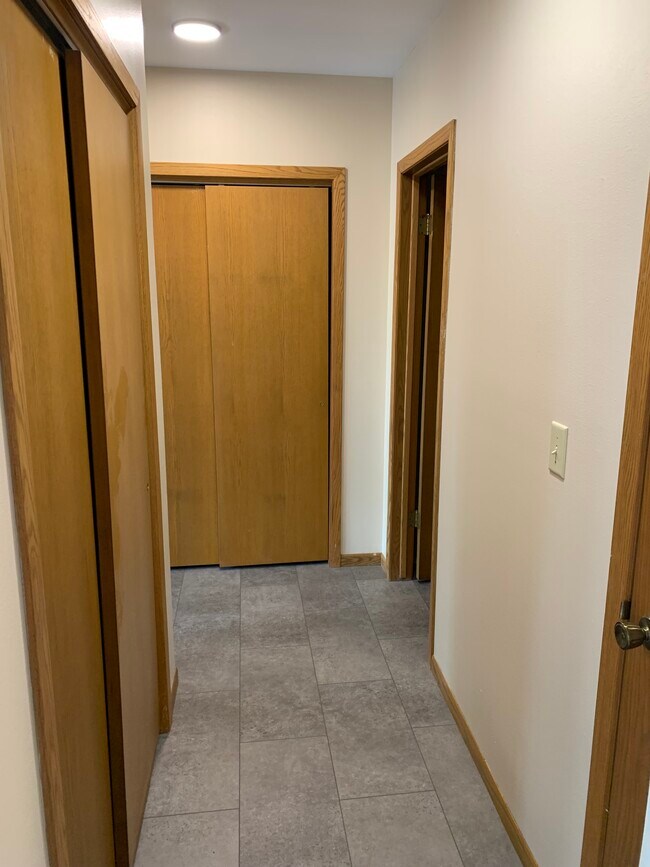 Main Level Hall - 317 River St