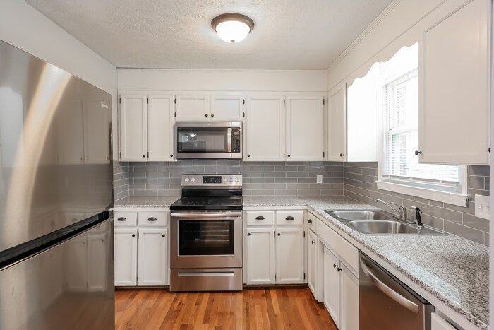 Building Photo - 118 Newgate Dr