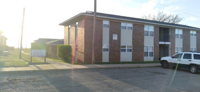 Building Photo - 407 Edwards St