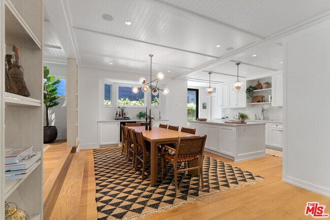 Building Photo - 929 Marco Pl