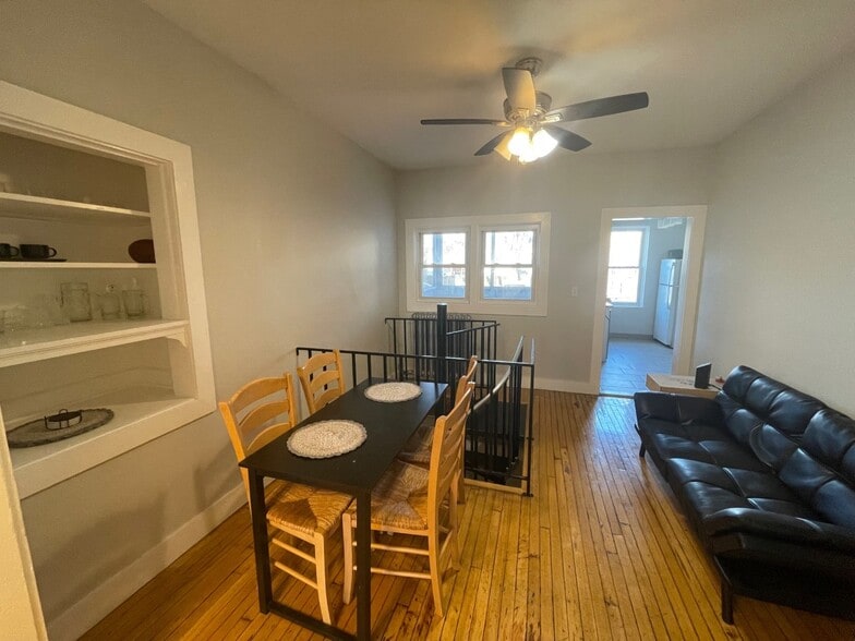 Building Photo - 12 Farrington Ave