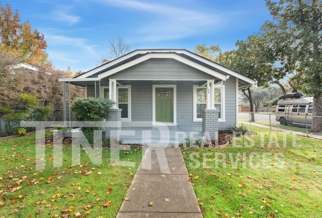 Primary Photo - 143 Earl Ave