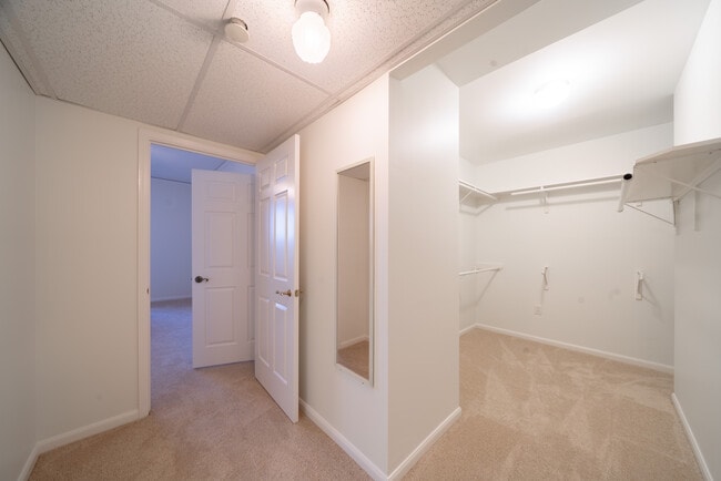 Building Photo - 1 Towers Park Ln