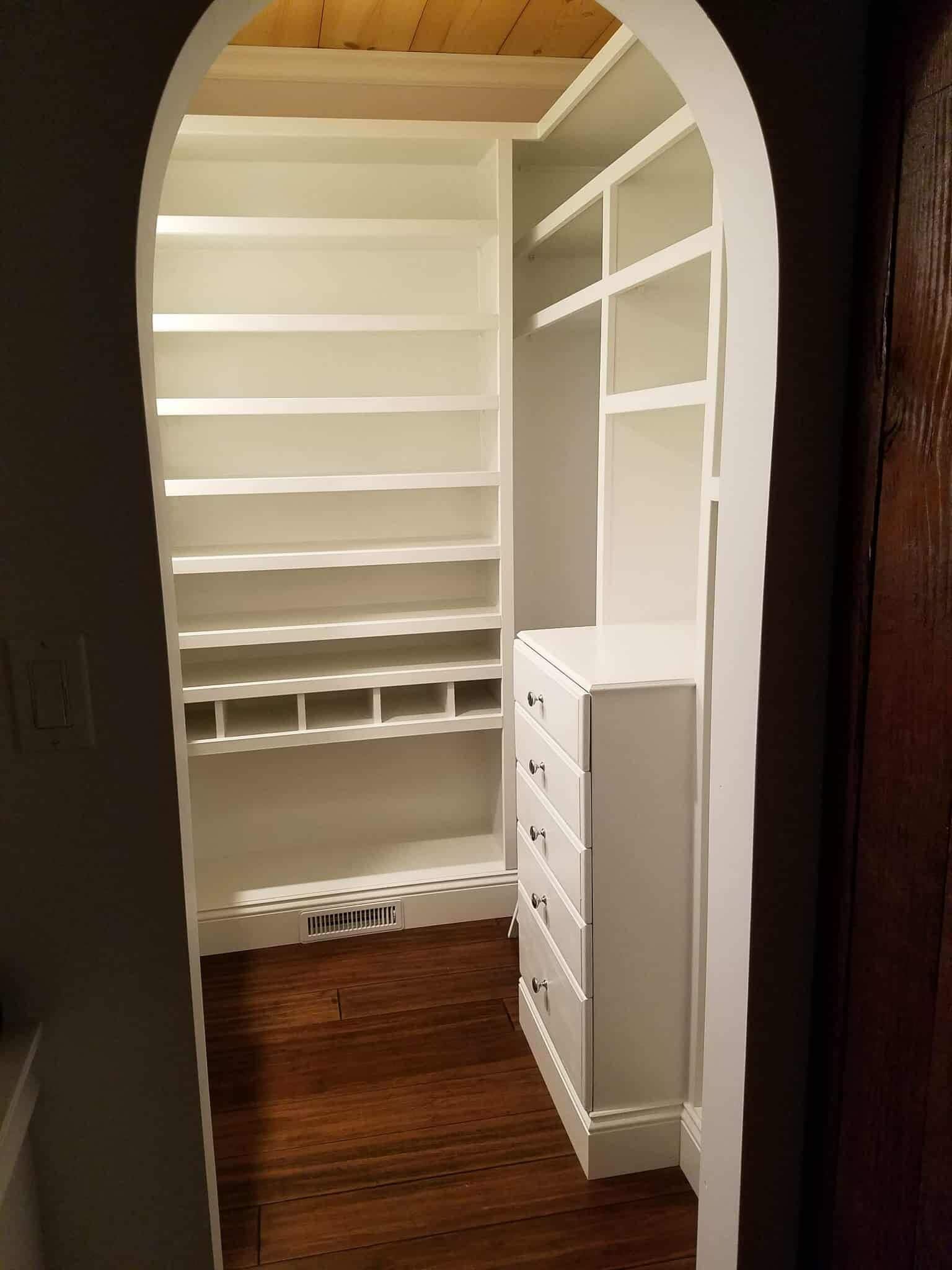 Building Photo - 5683 Putnam Rd