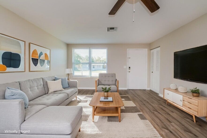 Building Photo - 9499 Hayes St