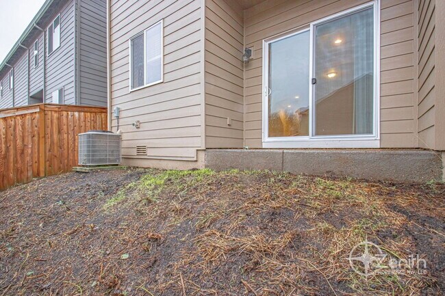 Building Photo - 8515 NE 13th Pl