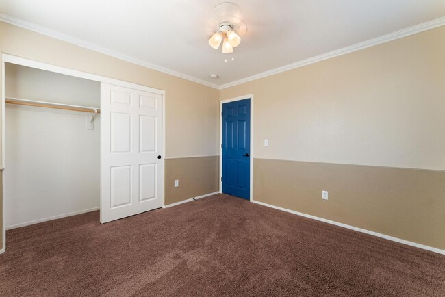 Building Photo - Gated Community  Home