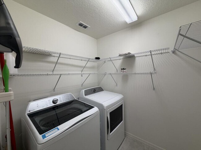 Building Photo - 1259 Moscato Dr