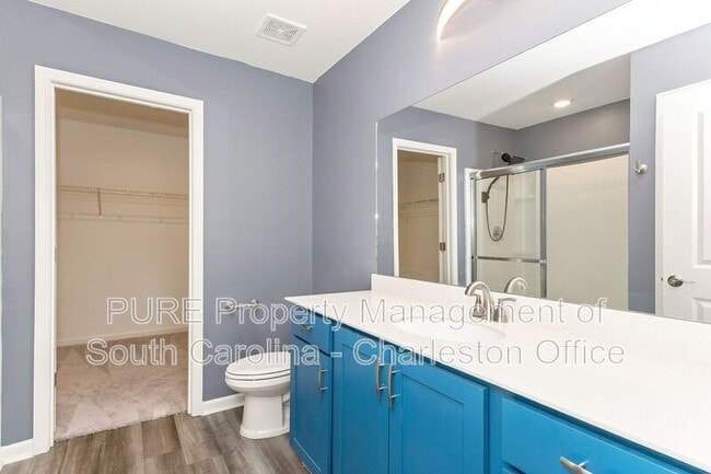 Building Photo - 484 Pender Woods Dr