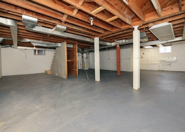 Building Photo - 1408 Gates St