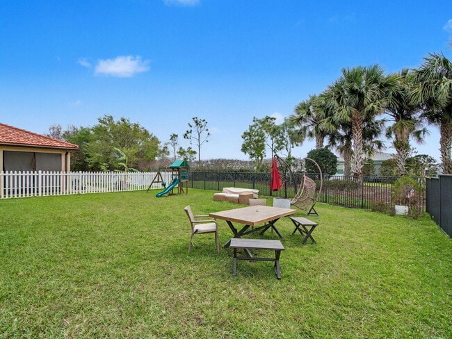 Building Photo - 11316 SW Barton Way