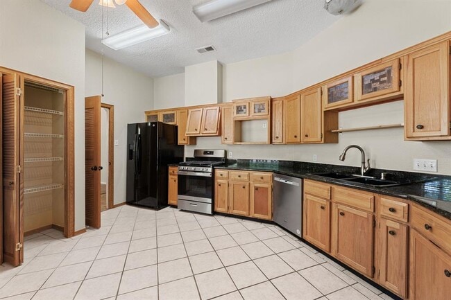 Building Photo - 12515 Turkey Ridge Ct