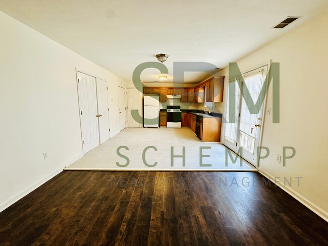 Building Photo - Updated 3 Bedroom/2 Bath Ranch in Okolona! Available Now!