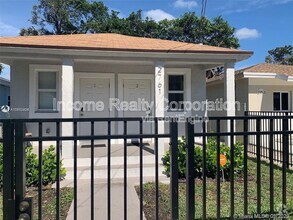 Building Photo - 2761 NW 45th St