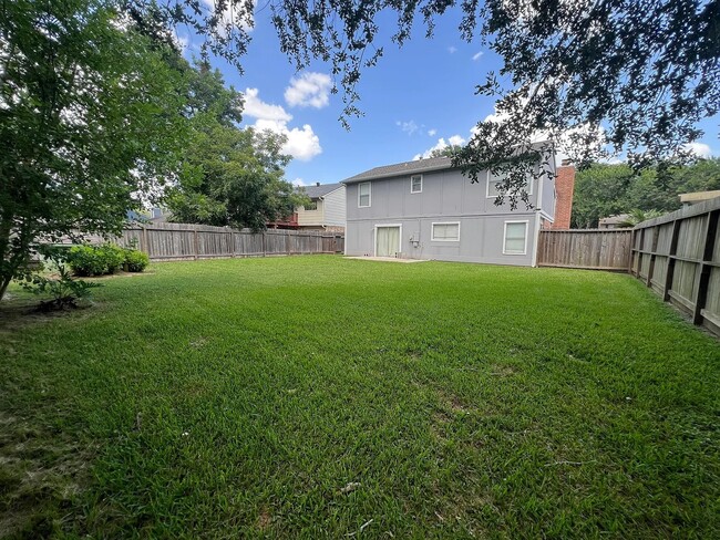 Building Photo - 1211 Sand Stone Dr