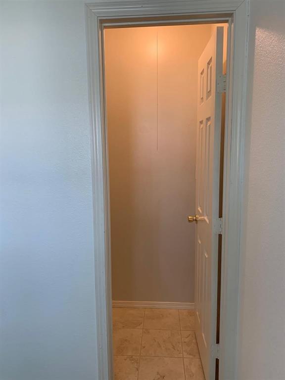 Building Photo - 2034 Crossing Nexus Ln