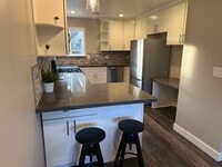 Building Photo - 541 Pamlar Ave