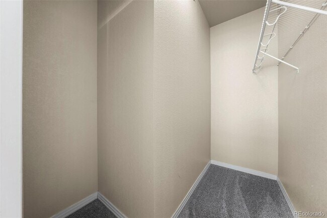 Building Photo - 9569 Pearl Cir
