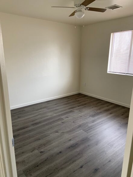 Building Photo - 3198 N Bumblebee Dr