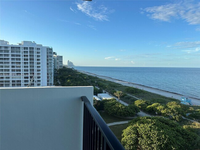 Building Photo - 9273 Collins Ave