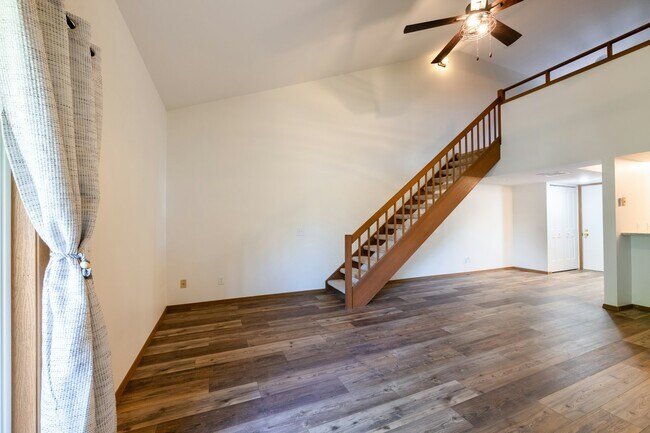 Building Photo - 1039 South Sunny Vale Lane, Unit C